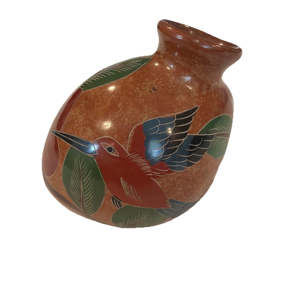 Vtg Nicaragua Hand Painted Hummingbird & Flower Glazed Terracotta Vase‎